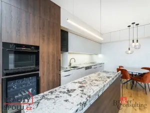 Pronájem bytu 2+kk, Praha - Smíchov, Podbělohorská, 62 m2