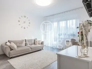 Prodej bytu 2+kk, Libiš, U Zahrádek, 58 m2