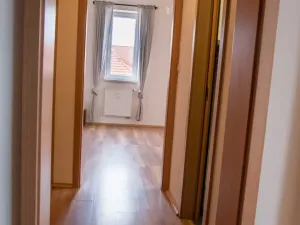 Prodej bytu 2+kk, Šestajovice, Komenského, 69 m2