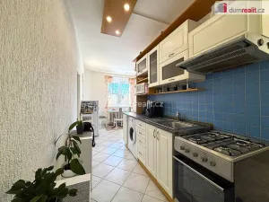 Prodej bytu 3+1, Rotava, Sídliště, 60 m2