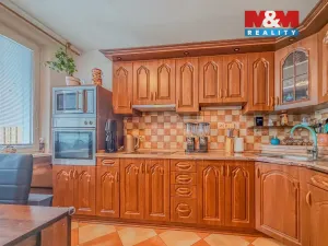 Prodej bytu 4+1, Litoměřice - Pokratice, Ladova, 77 m2