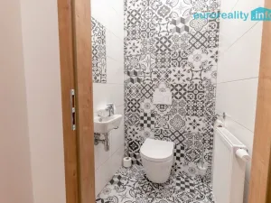 Pronájem bytu 2+1, Mladá Boleslav, náměstí Míru, 69 m2