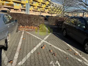 Pronájem garážového stání, Olomouc, Okružní, 12 m2