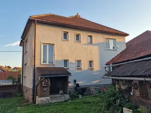 Prodej podílu rodinného domu, Oslavice, 218 m2