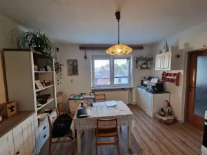 Prodej podílu rodinného domu, Oslavice, 218 m2