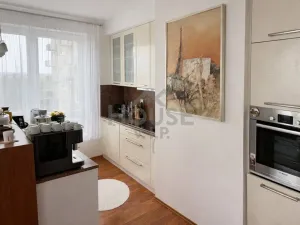 Prodej bytu 2+kk, Praha - Uhříněves, Václava Trojana, 58 m2