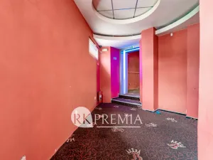 Pronájem obchodního prostoru, Teplice, Školní, 130 m2