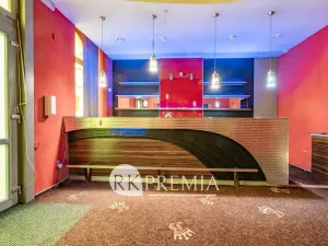 Pronájem obchodního prostoru, Teplice, Školní, 130 m2