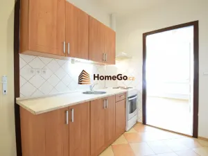 Pronájem bytu 1+kk, Praha - Nusle, Lounských, 46 m2