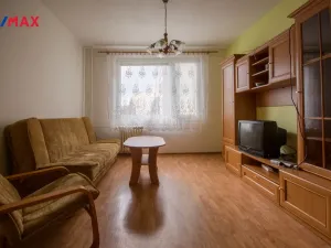 Prodej bytu 2+1, Hradec Králové - Třebeš, Hradecká, 46 m2