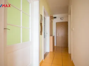 Prodej bytu 2+1, Hradec Králové - Třebeš, Hradecká, 46 m2