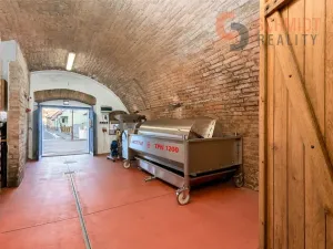 Prodej vinného sklepa, Mikulov, 1. května, 80 m2