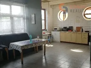 Prodej ubytování, Mikulov, Republikánské obrany, 677 m2