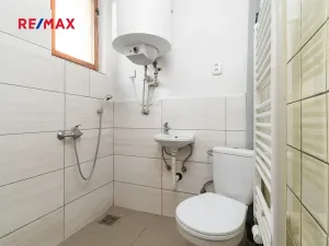 Prodej rodinného domu, Oselce, 168 m2