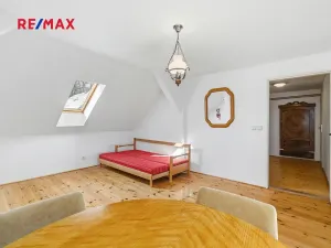 Prodej rodinného domu, Oselce, 168 m2