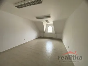 Prodej obchodního prostoru, Opava - Jaktař, Přemyslovců, 525 m2