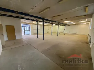 Prodej obchodního prostoru, Opava - Jaktař, Přemyslovců, 525 m2