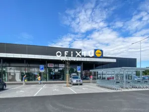 Pronájem obchodního prostoru, Brno, Kaštanová, 185 m2