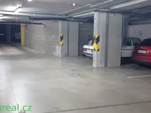 Pronájem garážového stání, Brno - Černovice, Olomoucká, 16 m2