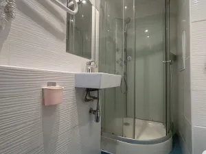 Pronájem bytu 1+kk, Ústí nad Labem - Ústí nad Labem-centrum, Hoření, 22 m2