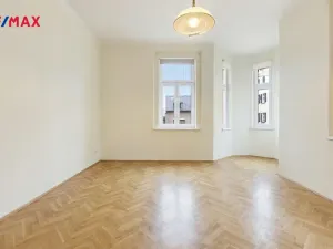Prodej bytu 2+1, Mariánské Lázně, Hlavní třída, 56 m2