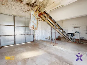 Prodej skladu, Březolupy, 3350 m2