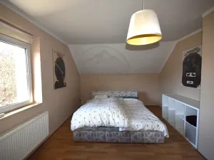 Pronájem rodinného domu, Písečná, 165 m2