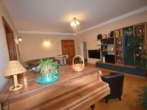 Prodej bytu 3+1, Vidnava, Radniční, 170 m2