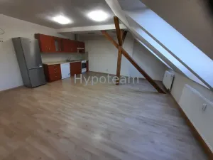 Pronájem bytu 2+kk, Ústí nad Labem - Ústí nad Labem-centrum, Jateční, 75 m2