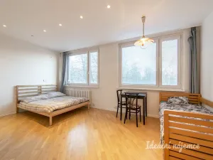 Pronájem bytu 1+kk, Praha - Stodůlky, Nušlova, 35 m2