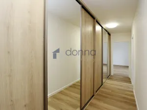Pronájem bytu 3+kk, Praha, Bělohorská, 87 m2