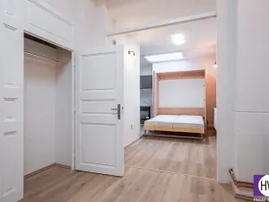 Prodej bytu 1+kk, Praha, Jagellonská, 36 m2