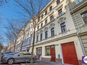 Prodej bytu 1+kk, Praha, Jagellonská, 36 m2