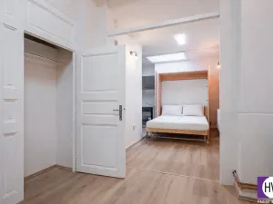 Prodej bytu 1+kk, Praha, Jagellonská, 36 m2