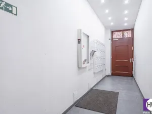 Prodej bytu 1+kk, Praha, Jagellonská, 36 m2