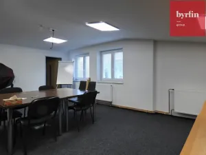 Pronájem kanceláře, Opava, Zámecký okruh, 225 m2