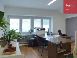 Pronájem kanceláře, Opava, Zámecký okruh, 225 m2