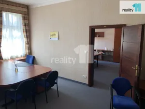 Pronájem kanceláře, Karlovy Vary - Dvory, Chebská, 52 m2