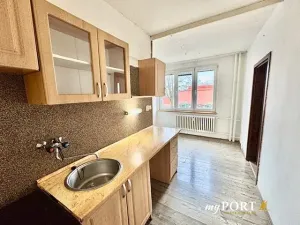 Prodej bytu 2+1, Karlovy Vary, Krušnohorská, 63 m2