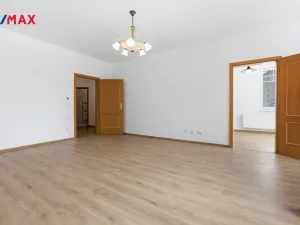 Prodej bytu 2+1, Karlovy Vary - Drahovice, Blahoslavova, 63 m2