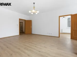 Prodej bytu 2+1, Karlovy Vary - Drahovice, Blahoslavova, 63 m2