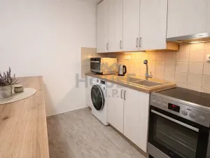 Prodej bytu 2+kk, Praha - Troja, Hnězdenská, 43 m2