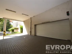 Prodej bytu 1+kk, Praha - Košíře, Plzeňská, 28 m2