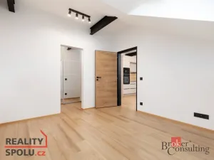 Prodej bytu 2+kk, Opava - Předměstí, Olomoucká, 65 m2