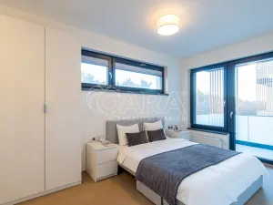 Pronájem bytu 2+kk, Praha, Azzoniho, 51 m2