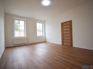 Pronájem bytu 2+kk, Ústí nad Labem - Krásné Březno, Drážďanská, 52 m2