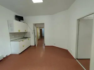 Pronájem kanceláře, Praha - Holešovice, Dobrovského, 110 m2