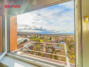 Prodej bytu 2+kk, Odolena Voda, Dolní náměstí, 43 m2