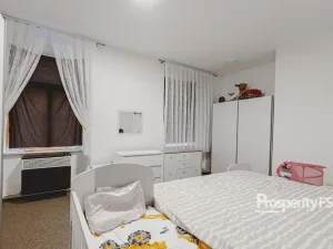 Prodej bytu 3+1, Hostinné, Dolní brána, 67 m2