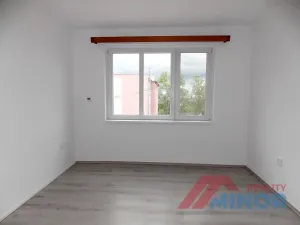 Pronájem bytu 3+1, Zlonice, Pippichova, 75 m2
